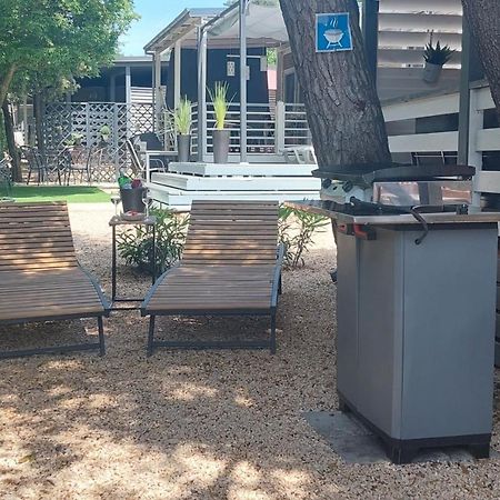 Mobile Home Cicibela Biograd Na Moru Eksteriør bilde