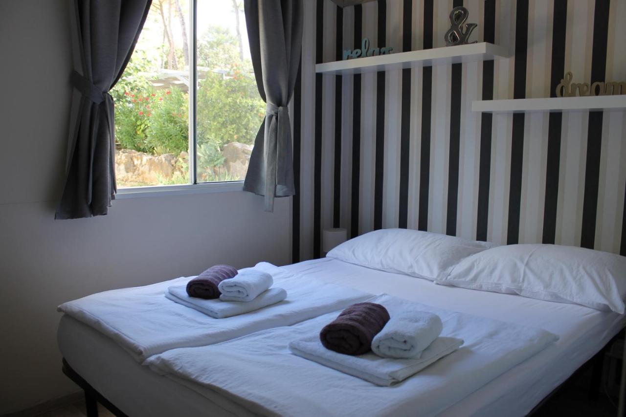 Mobile Home Cicibela Biograd Na Moru Eksteriør bilde