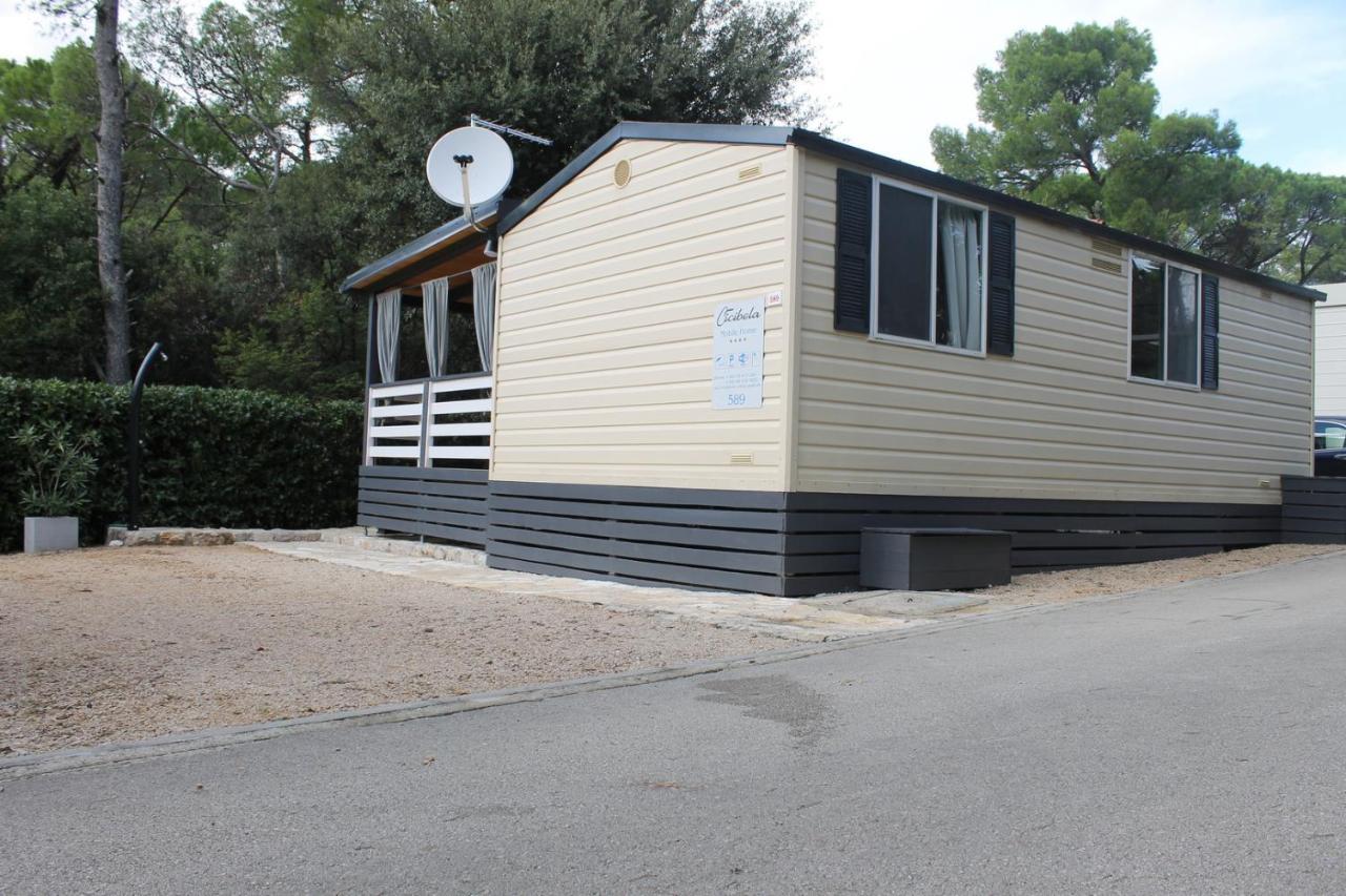 Mobile Home Cicibela Biograd Na Moru Eksteriør bilde